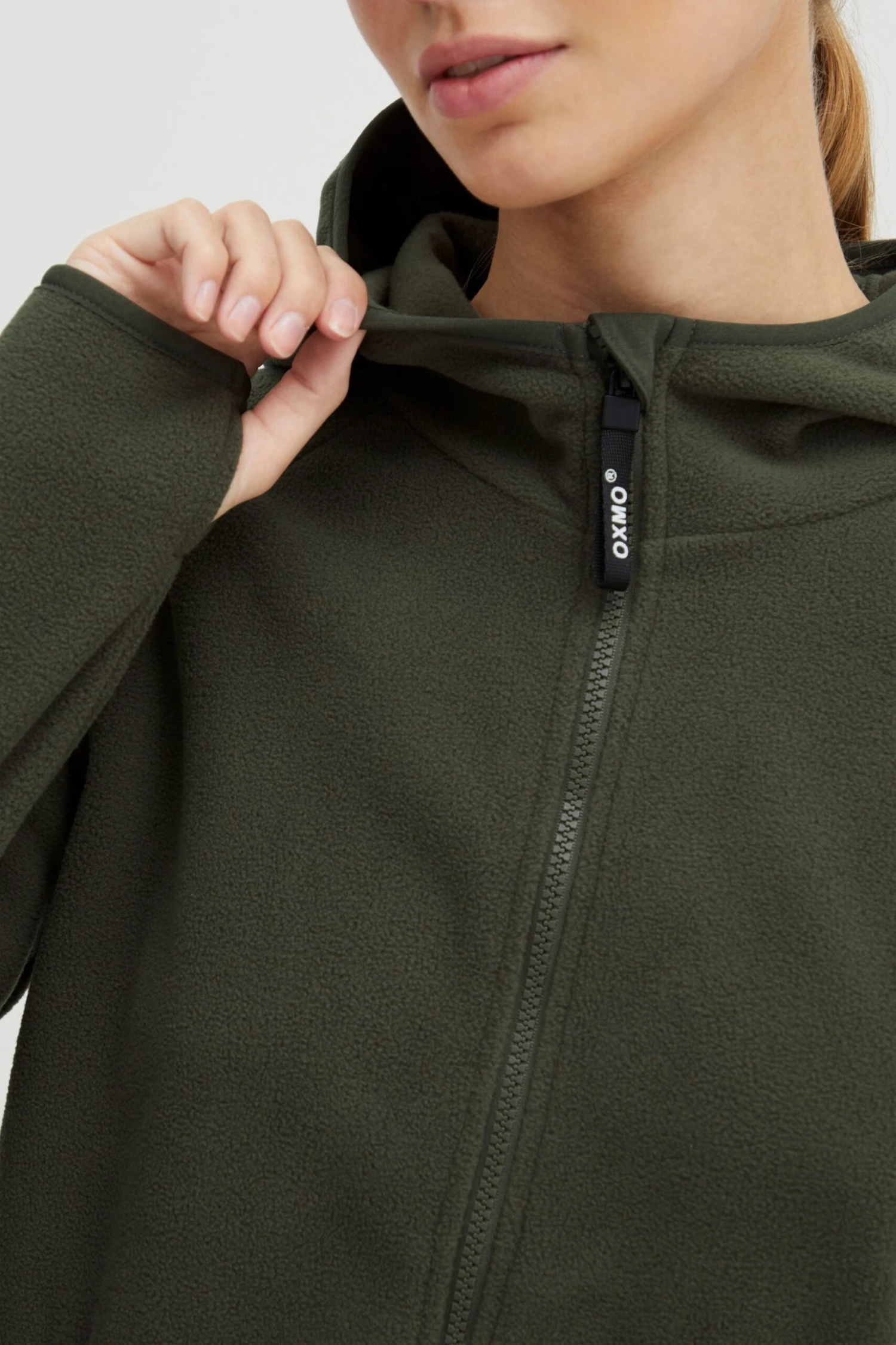 OXMO Outdoor Jassen Fleece Jas FINJA Dames Donkergroen 6 OXMO Outdoor Jassen Fleece Jas FINJA Dames Donkergroen - Afbeelding 4