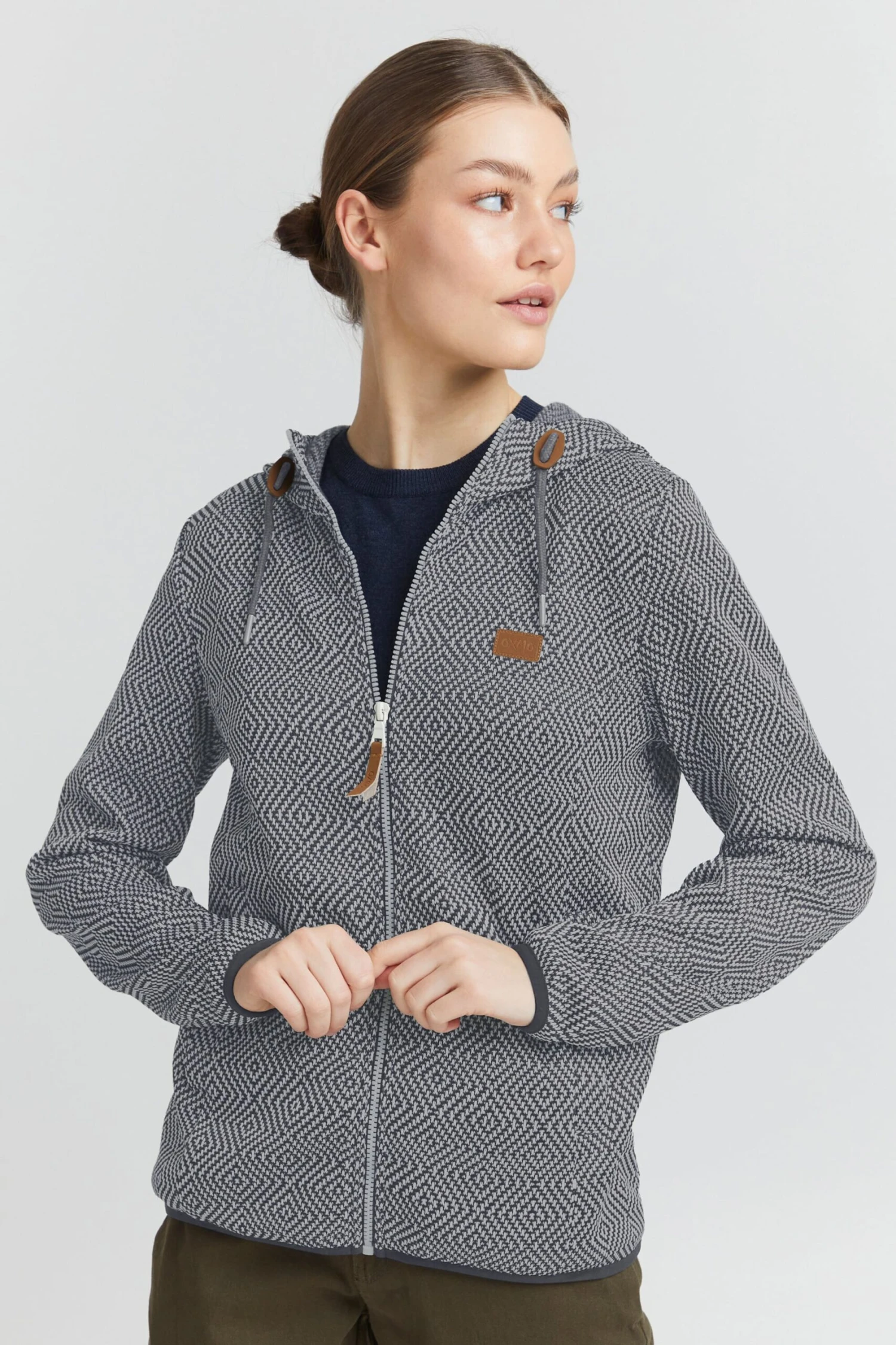 OXMO Outdoor Jassen Fleece Jas Pebbles Dames Grijs 4 OXMO Outdoor Jassen Fleece Jas Pebbles Dames Grijs - Afbeelding 2