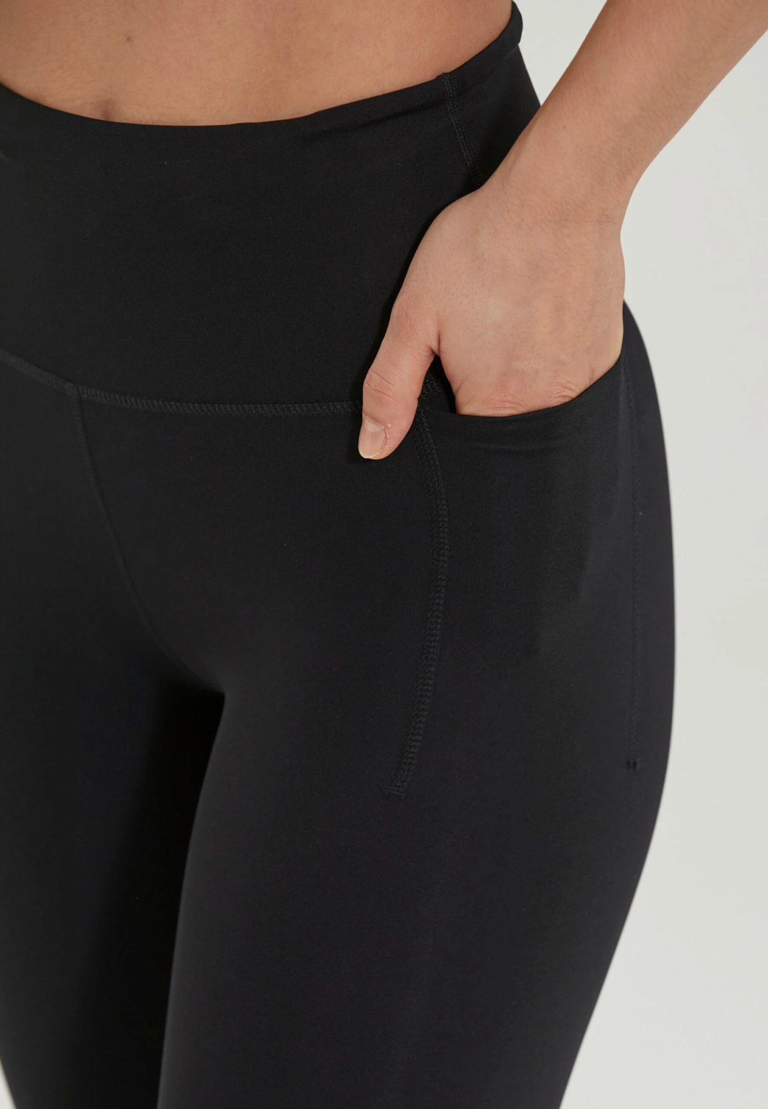 ATHLECIA Lange Broeken Slimfit Sportbroek Douna Dames Zwart 10 ATHLECIA Lange Broeken Slimfit Sportbroek Douna Dames Zwart - Afbeelding 8